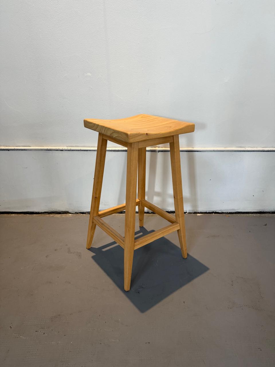 Banqueta Lenga Maciza 70cm